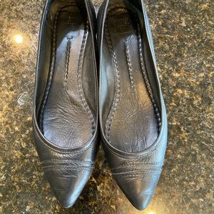 Black Frye Leahter Flats Size 9